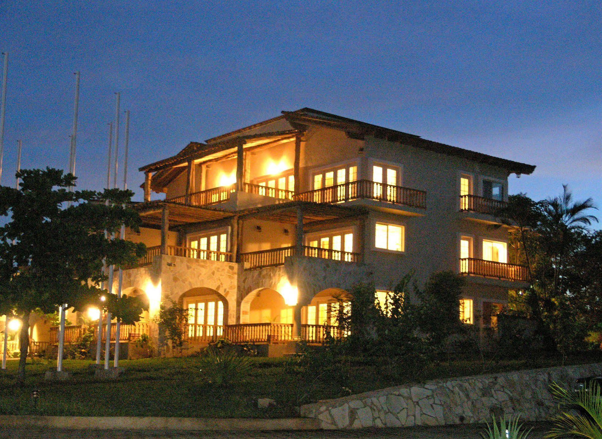 Hotel Marina Puesta Del Sol Aposentillo Exterior foto